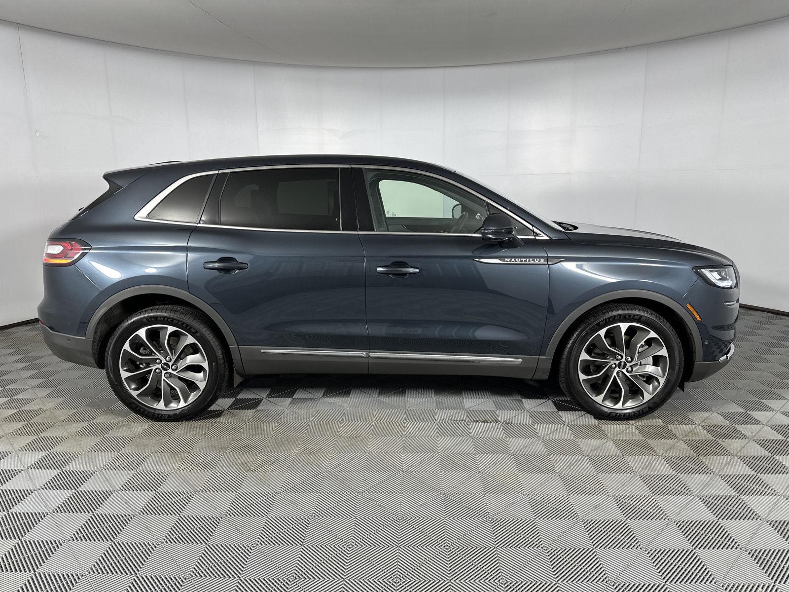 Used 2022 Flight Blue Lincoln Reserve image 30