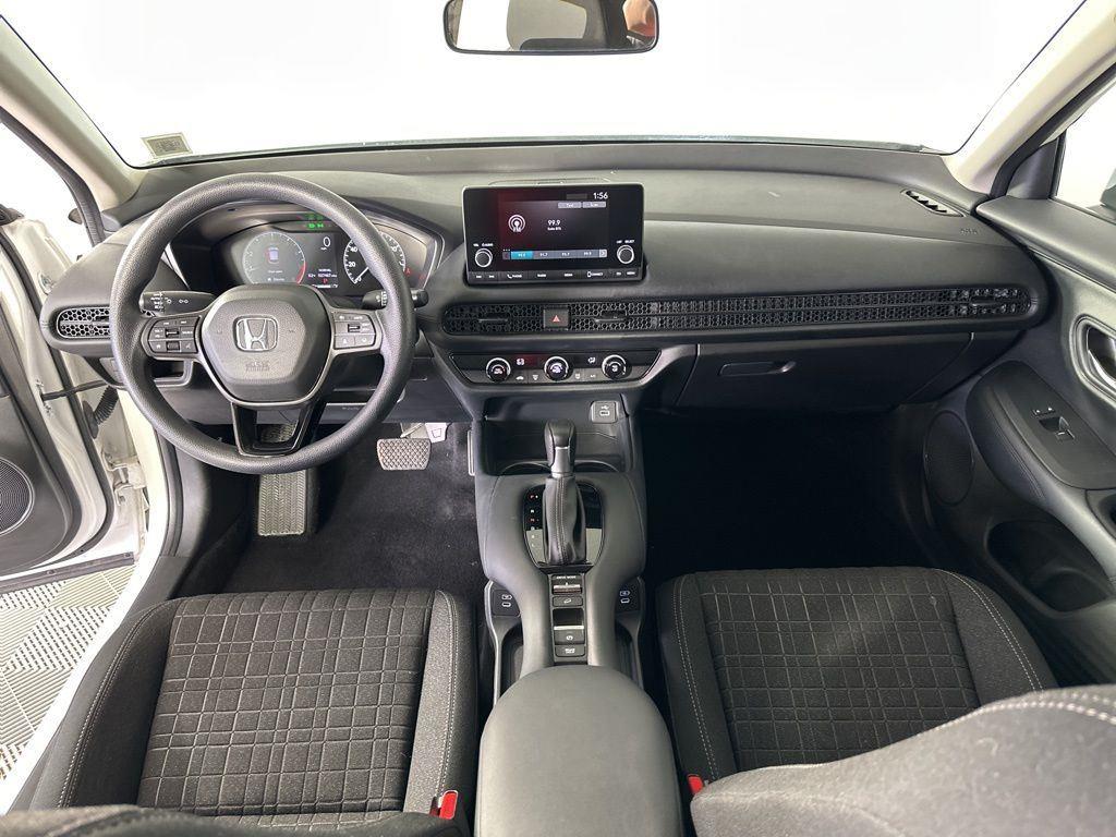 Used 2024 Platinum White Pearl Honda LX image 2