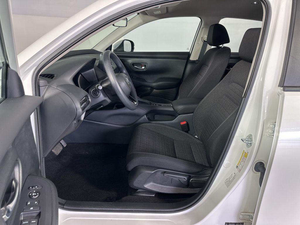 Used 2024 Platinum White Pearl Honda LX image 5