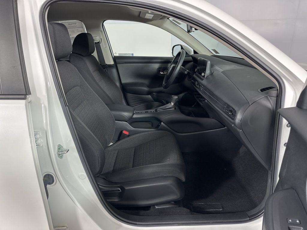 Used 2024 Platinum White Pearl Honda LX image 29
