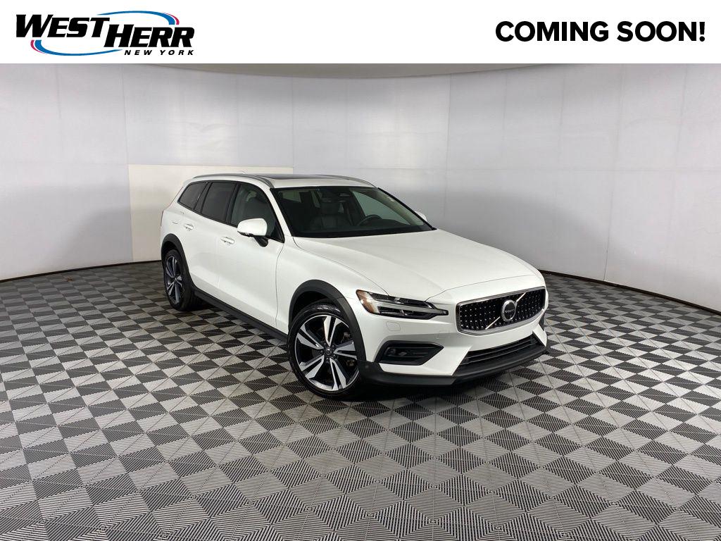 2023 Volvo V60 Cross Country B5 Plus AWD