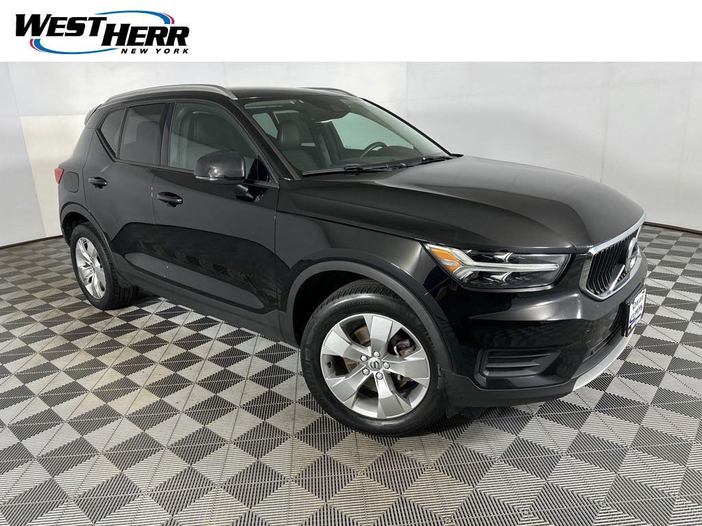 2020 Volvo XC40 T5 Momentum AWD