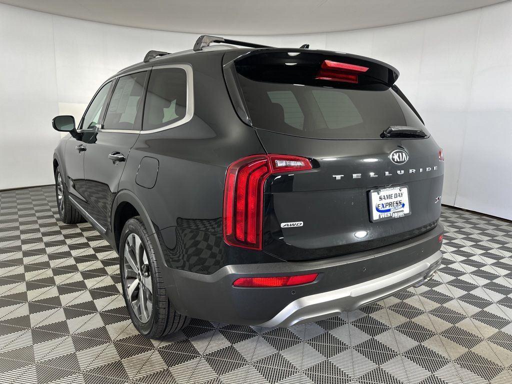 Used 2021 Ebony Black Kia S image 4
