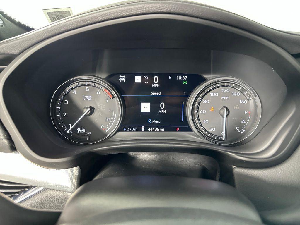 Used 2023 Crystal White Tricoat Cadillac AWD Premium Luxury image 18