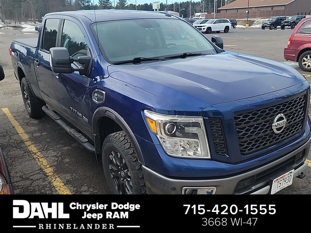 2016 Nissan Titan XD PRO-4X Crew Cab 4WD