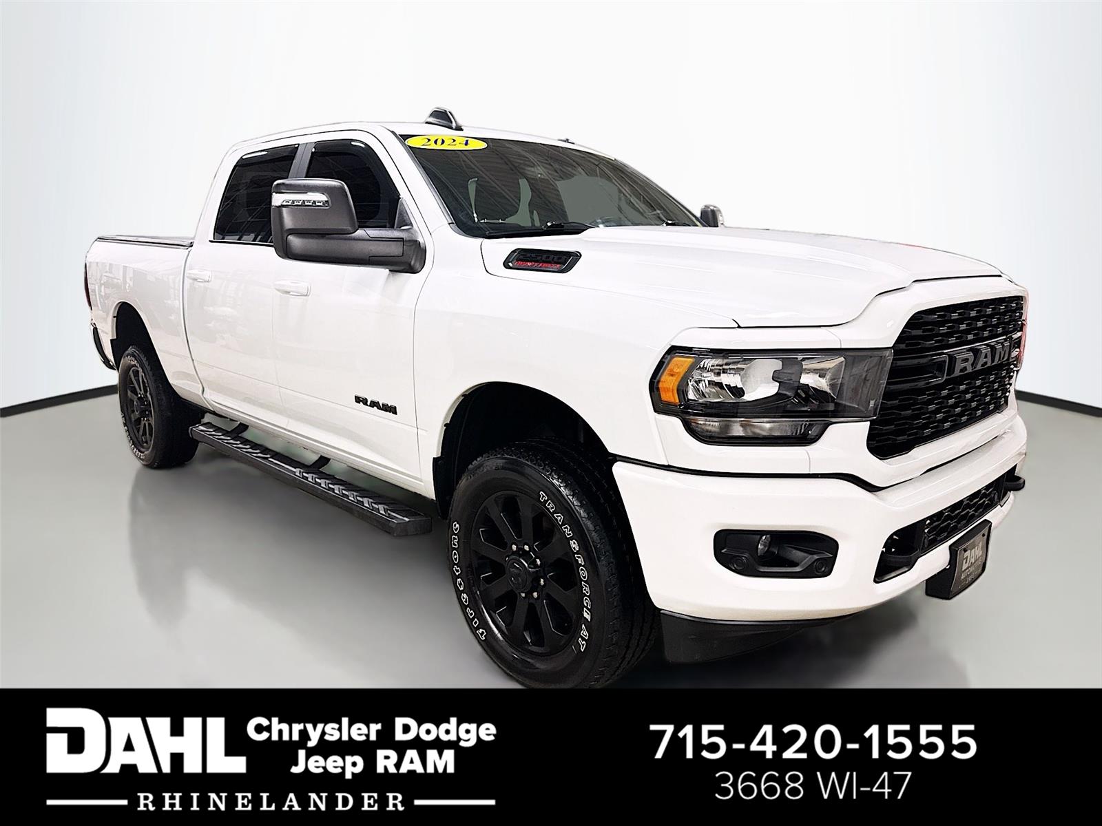 Bright White Clearcoat 2024 RAM 2500 Big Horn Crew Cab 4WD Pickup Truck Four-Wheel Drive 8-Speed Automatic