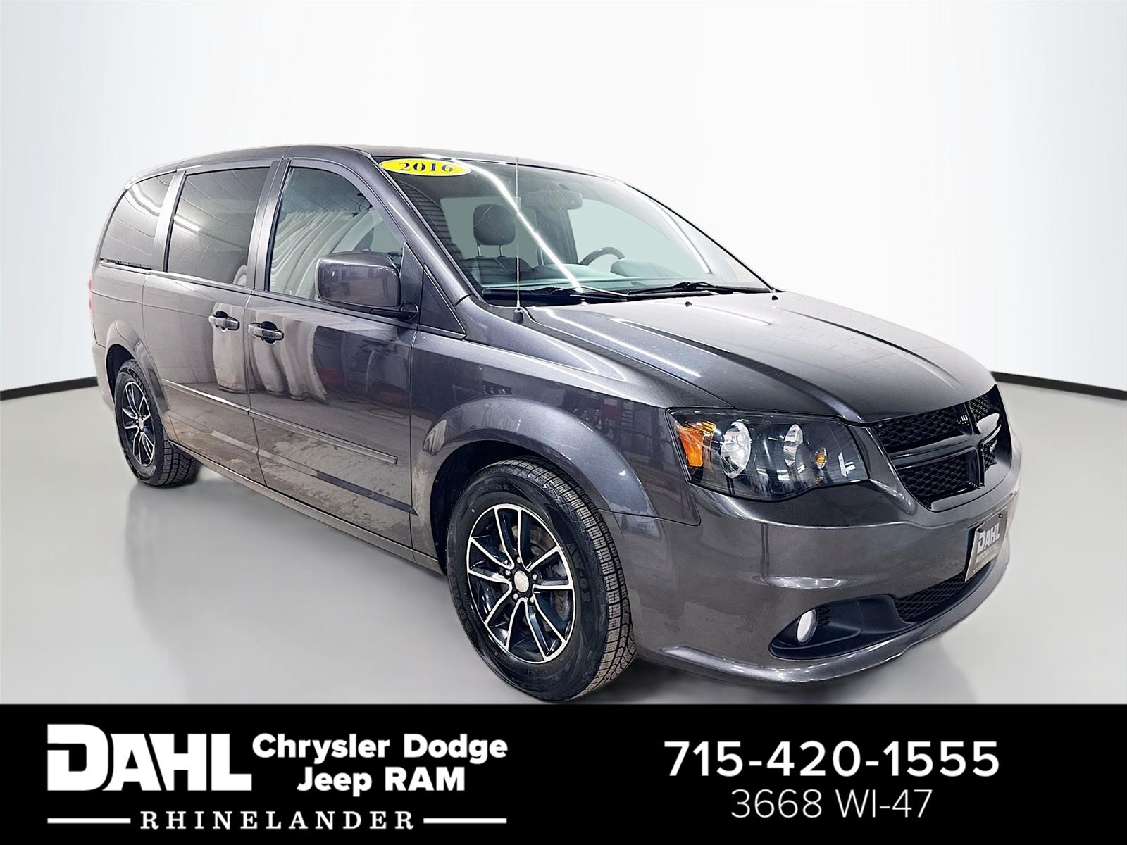 Gray (Granite Crystal Metallic Clearcoat) 2016 Dodge Grand Caravan SXT Plus FWD Minivan Front-Wheel Drive 6-Speed Automatic