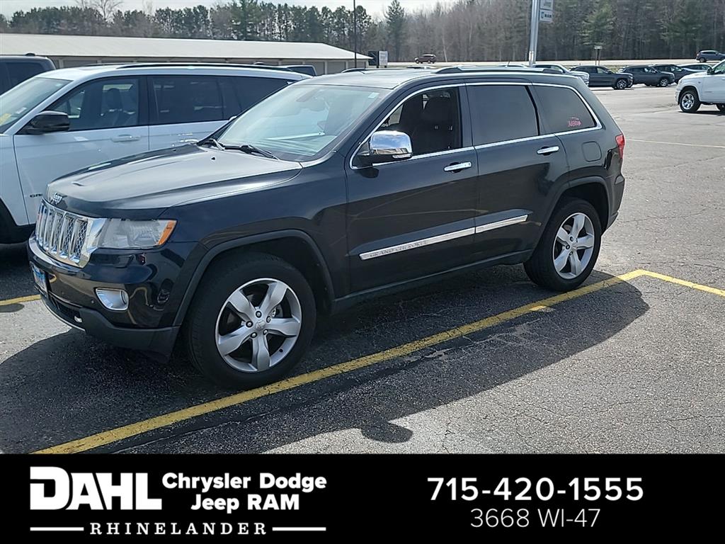 Brilliant Black Crystal Pearl 2013 Jeep Grand Cherokee Overland Summit 4WD SUV / Crossover Four-Wheel Drive 5-Speed Automatic