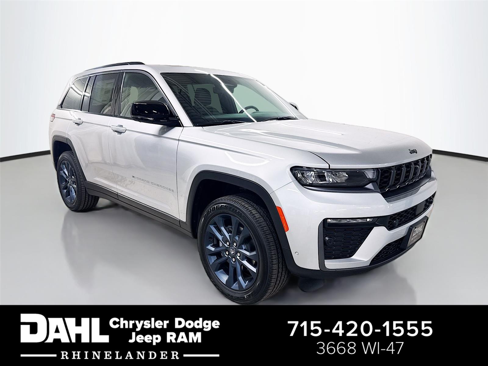 Silver Zynith 2026 Jeep Grand Cherokee SUV / Crossover Four-Wheel Drive 8-Speed Automatic