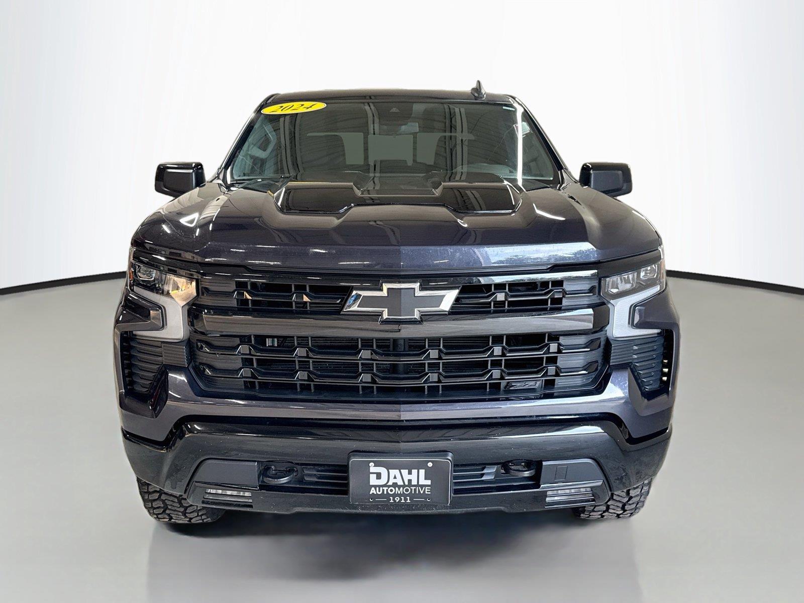 View vehicle photo 3