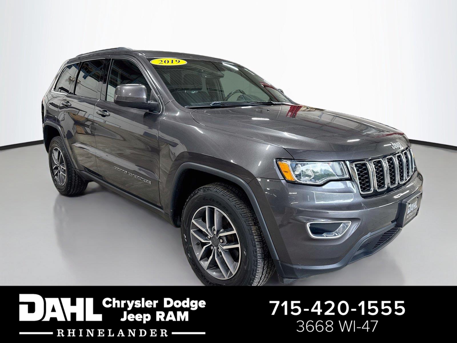 Gray (Granite Crystal Metallic Clearcoat) 2019 Jeep Grand Cherokee SUV / Crossover Four-Wheel Drive 8-Speed Automatic