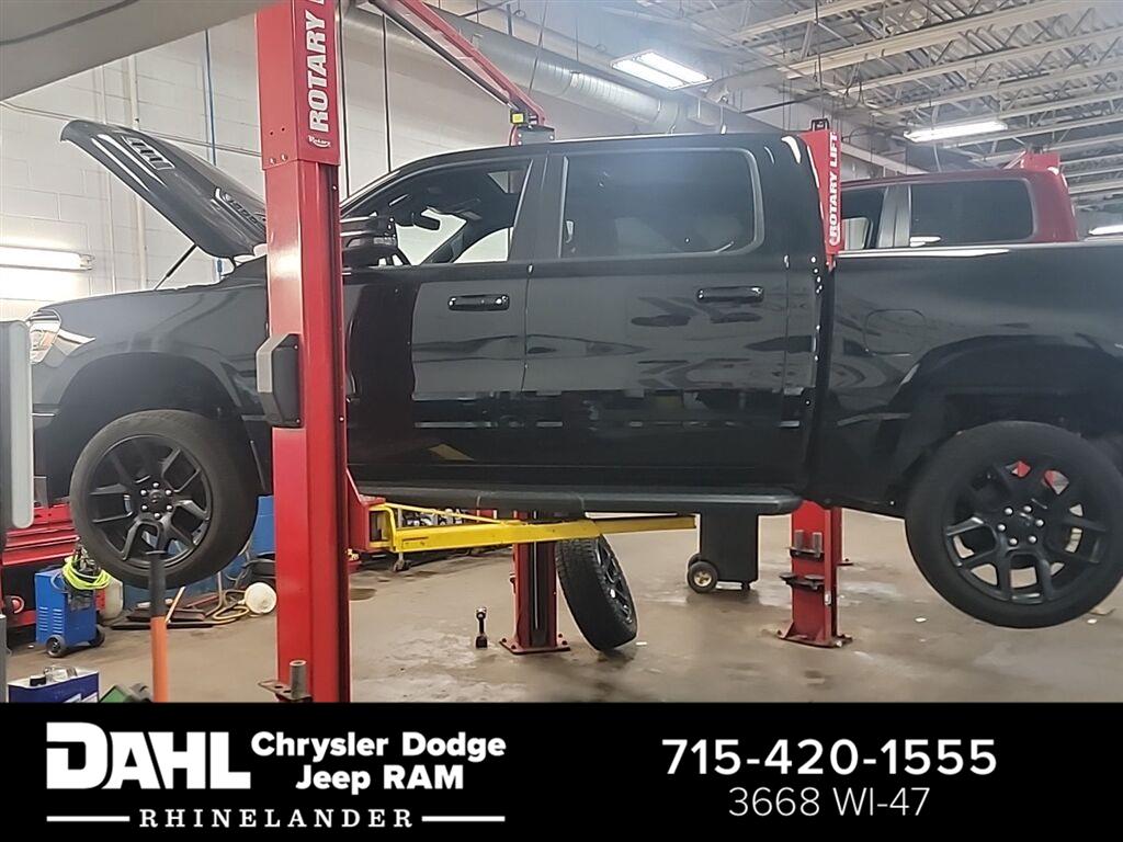 2023 RAM 1500 Laramie Crew Cab 4WD