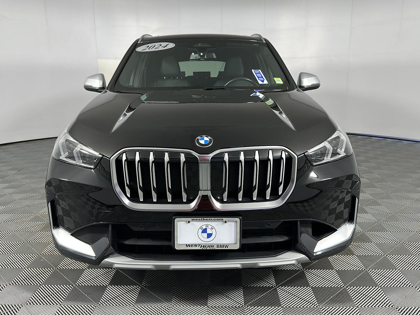 Certified Used 2024 Jet Black BMW xDrive28i image 2