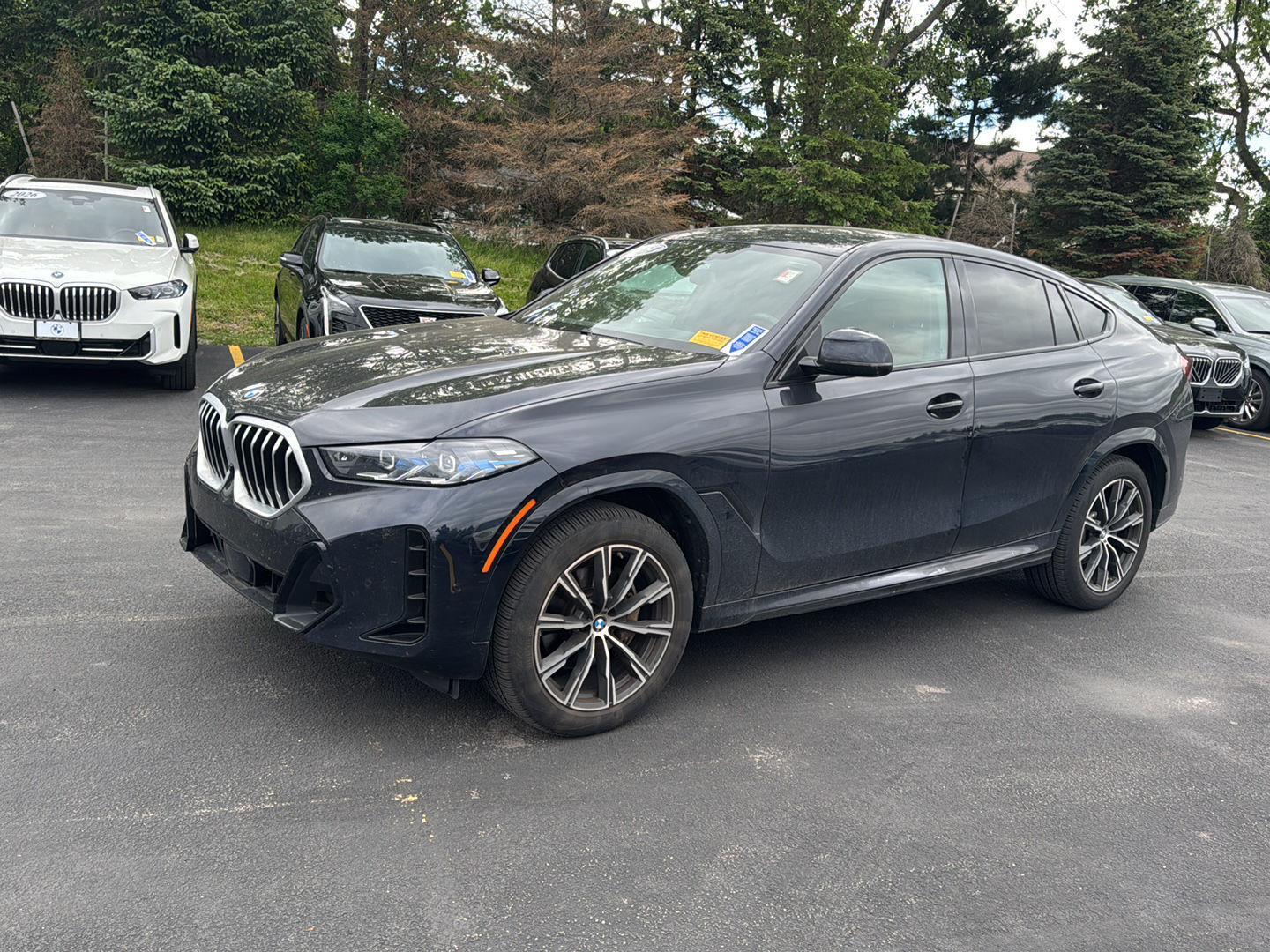 Used 2024  BMW xDrive40i image 7