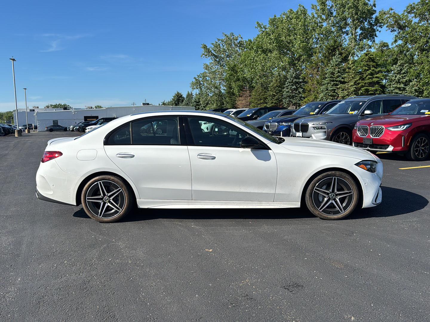Used 2025  Mercedes-Benz C 300 image 2