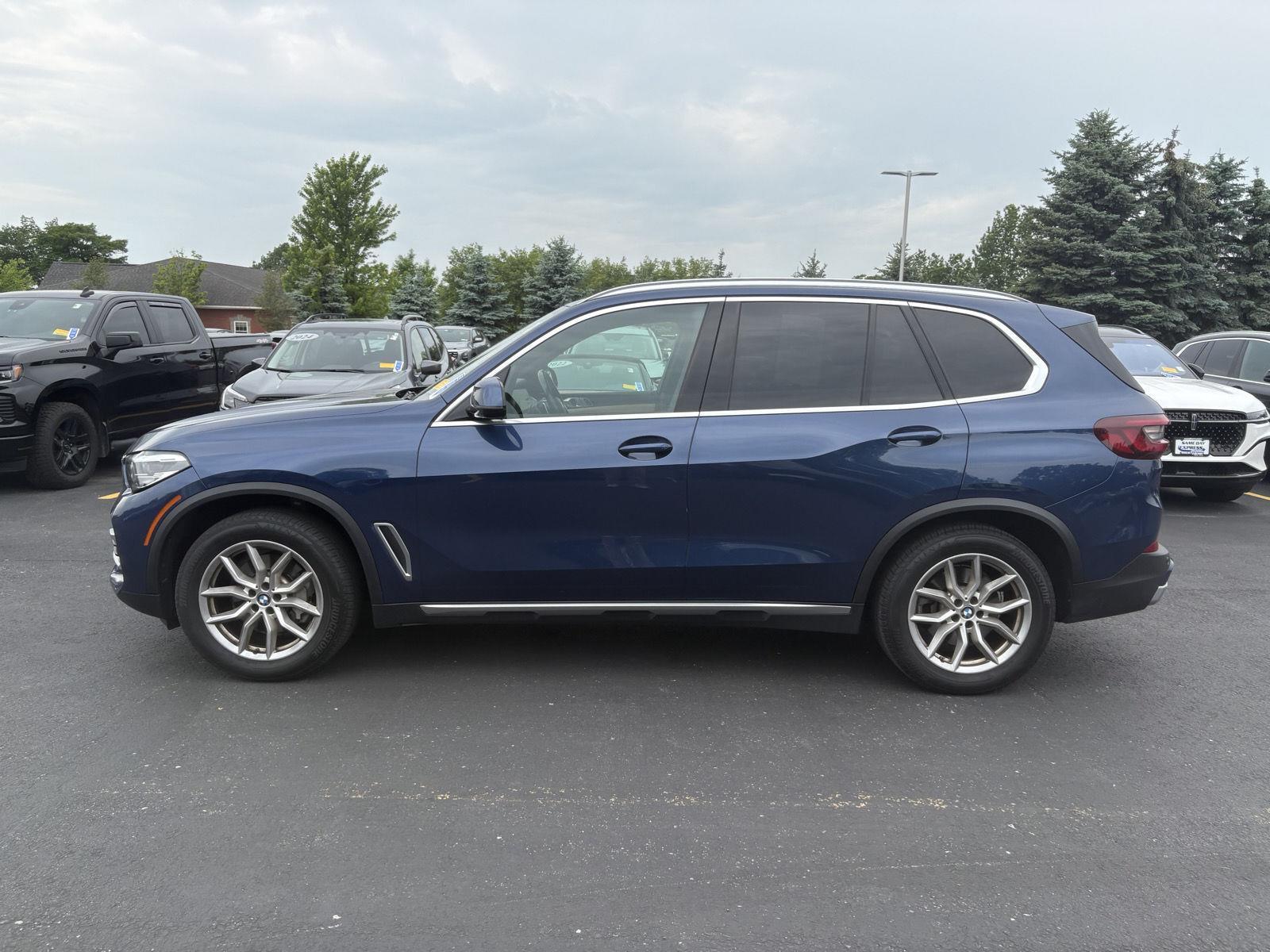 Used 2022 Phytonic Blue Metallic BMW xDrive40i image 7