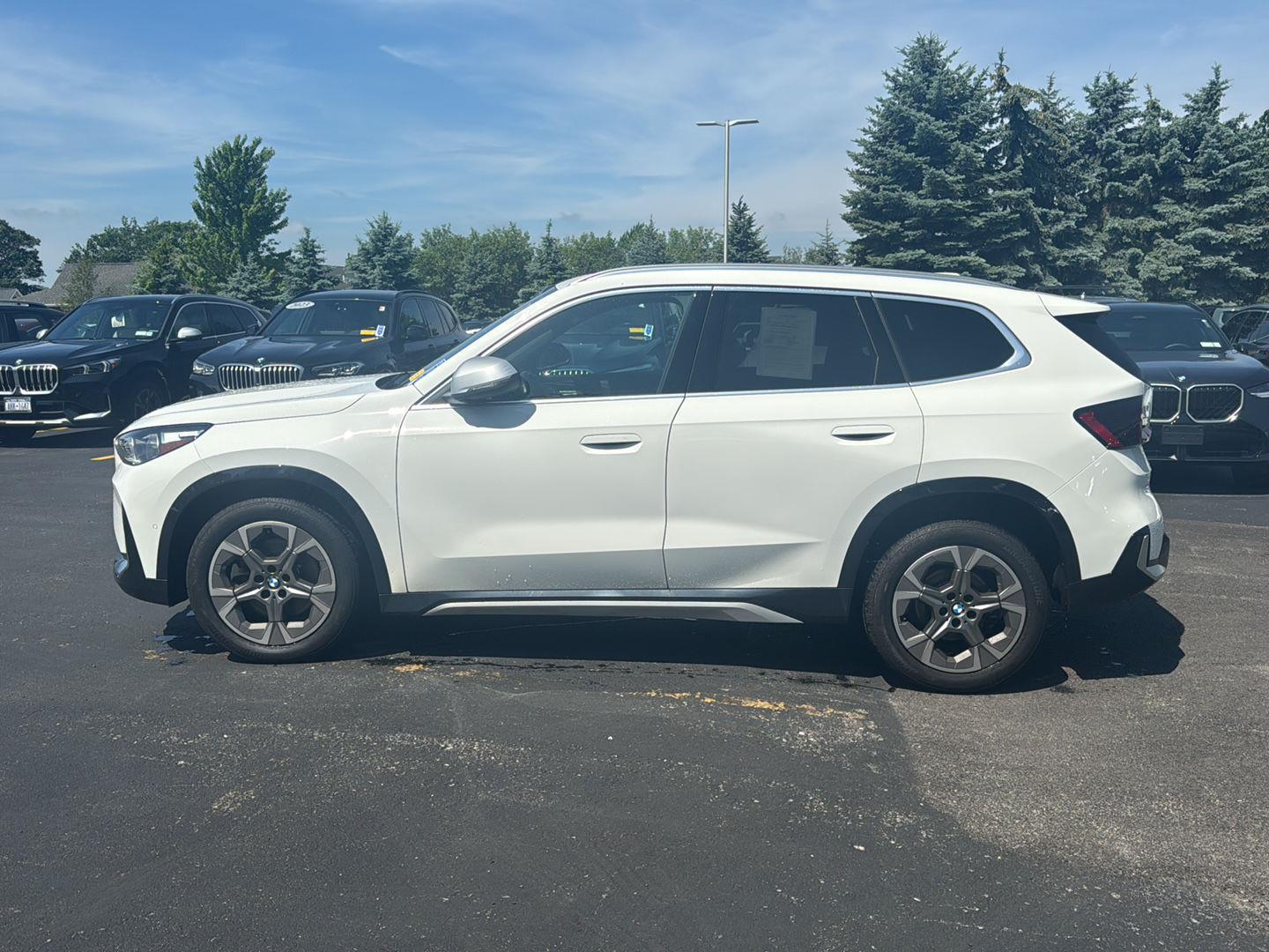 Certified Used 2023 Alpine White BMW xDrive28i image 6
