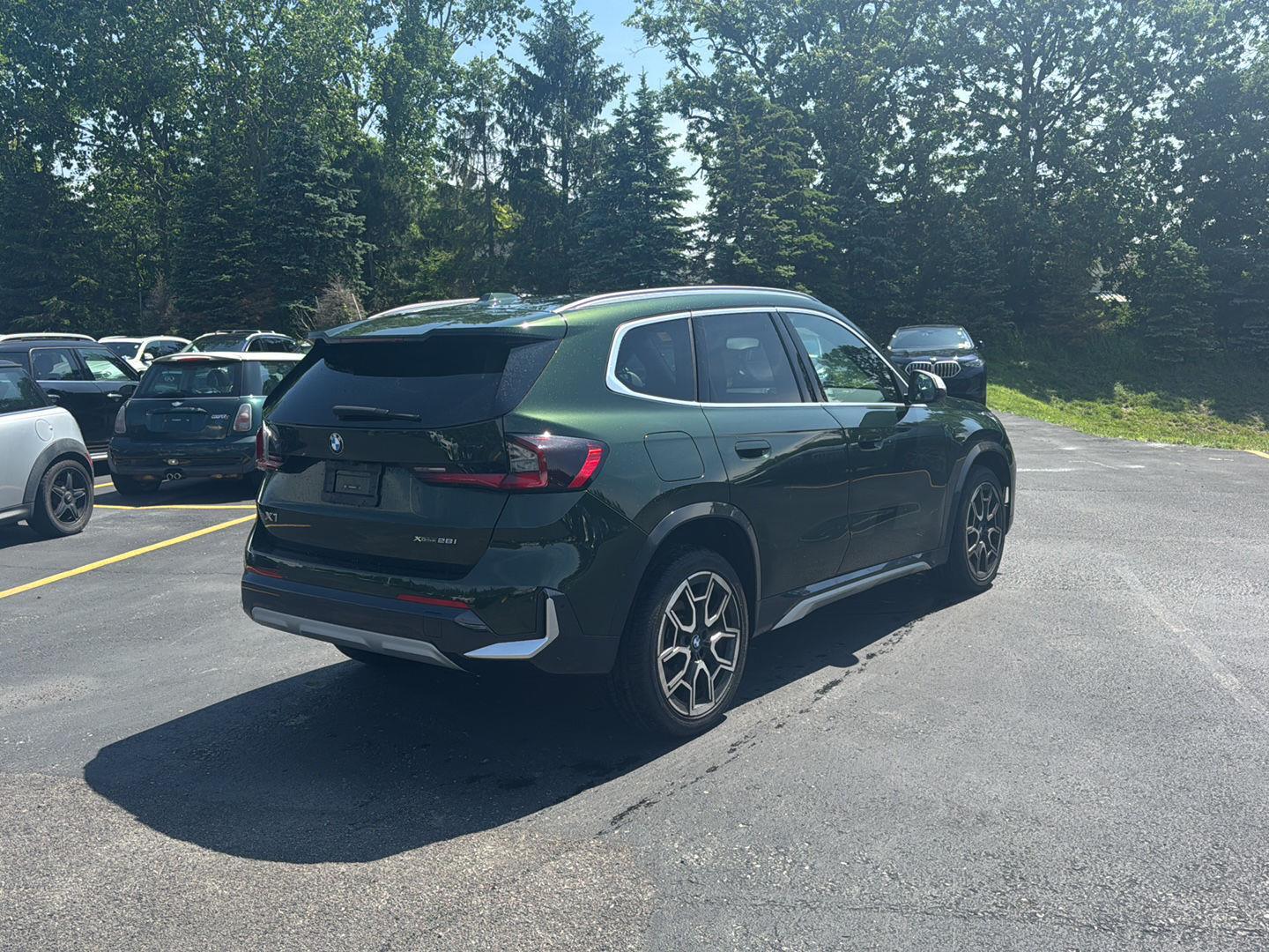 Used 2023 San Remo Green Metallic BMW xDrive28i image 3