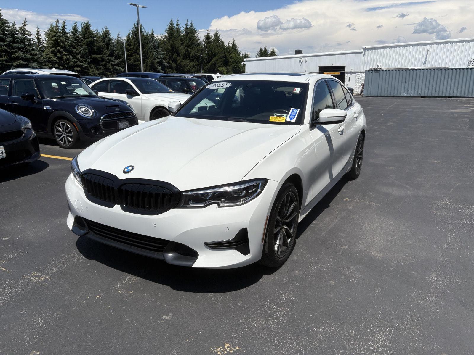 Used 2022 Alpine White BMW 330i xDrive image 9