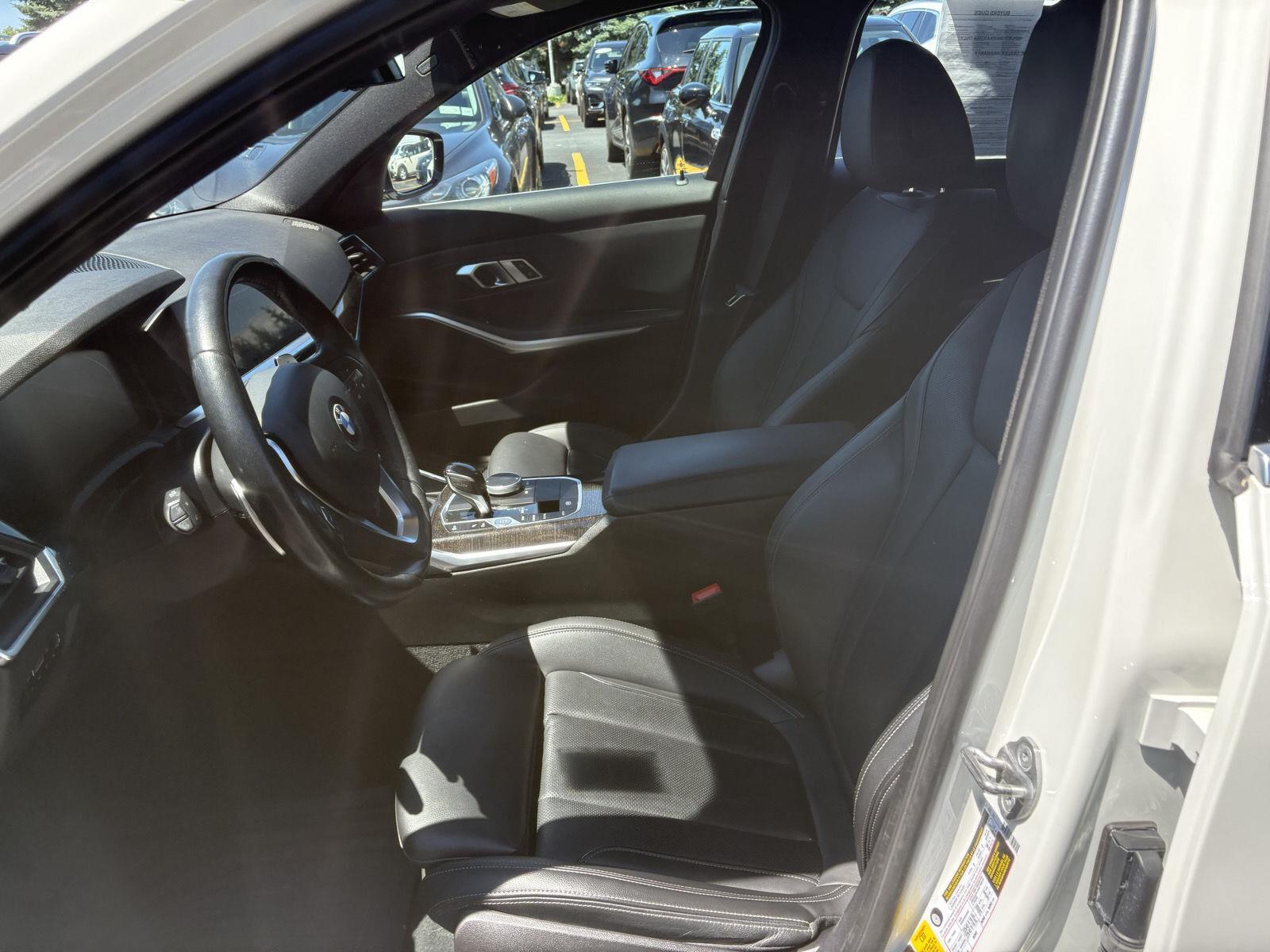 Used 2022 Alpine White BMW 330i xDrive image 8