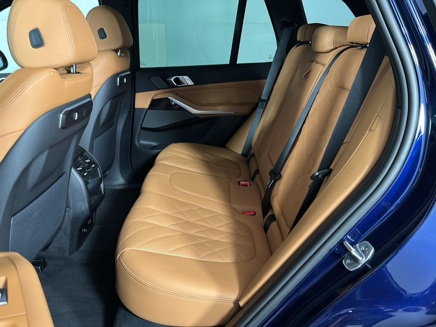 New 2026 Tanzanite Blue II Metallic BMW xDrive40i image 23