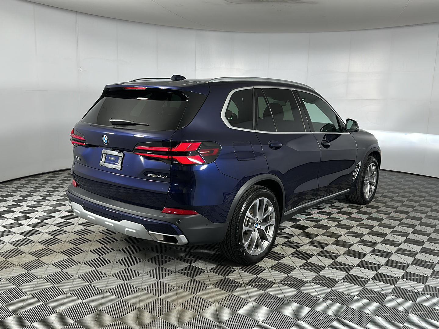 New 2026 Tanzanite Blue II Metallic BMW xDrive40i image 27