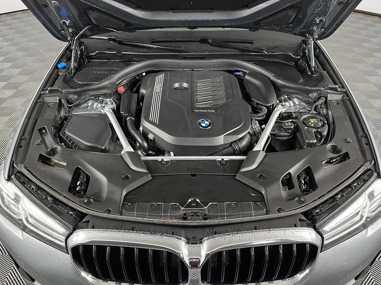 Certified Used 2023 Skyscraper Gray Metallic BMW 540i xDrive image 5