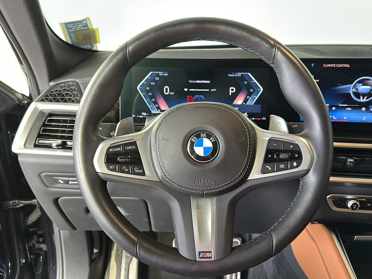 Certified Used 2024  BMW xDrive40i image 13