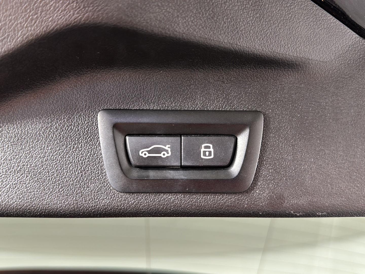 Certified Used 2024 Black Sapphire Metallic BMW M60i image 34
