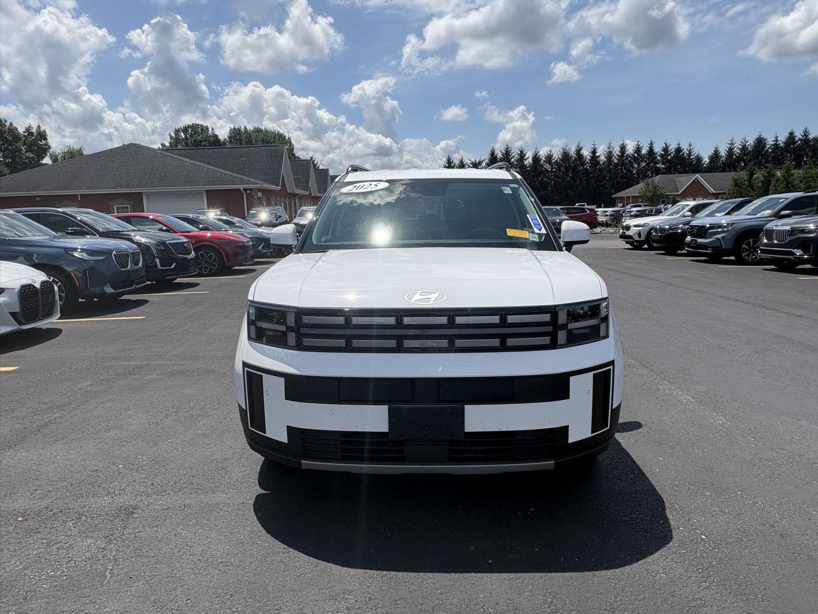 Used 2025 Serenity White Hyundai SEL image 2