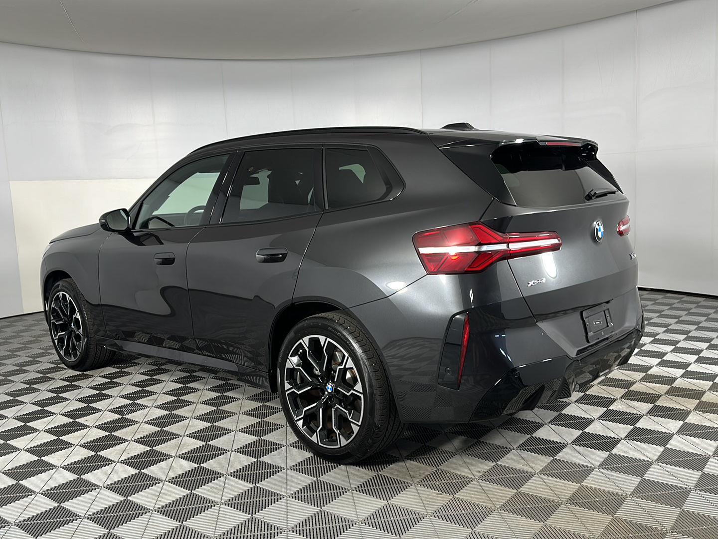 New 2026 Dark Graphite Metallic BMW 30 xDrive image 23