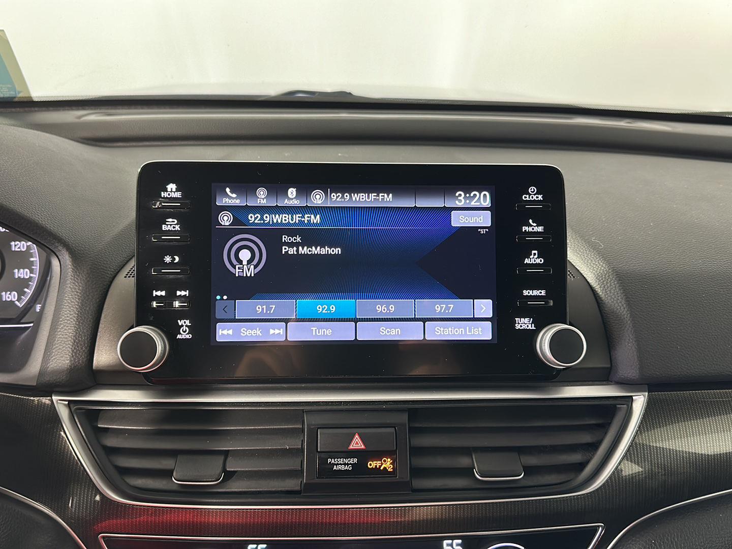 Used 2019 Still Night Pearl Honda Sport image 11