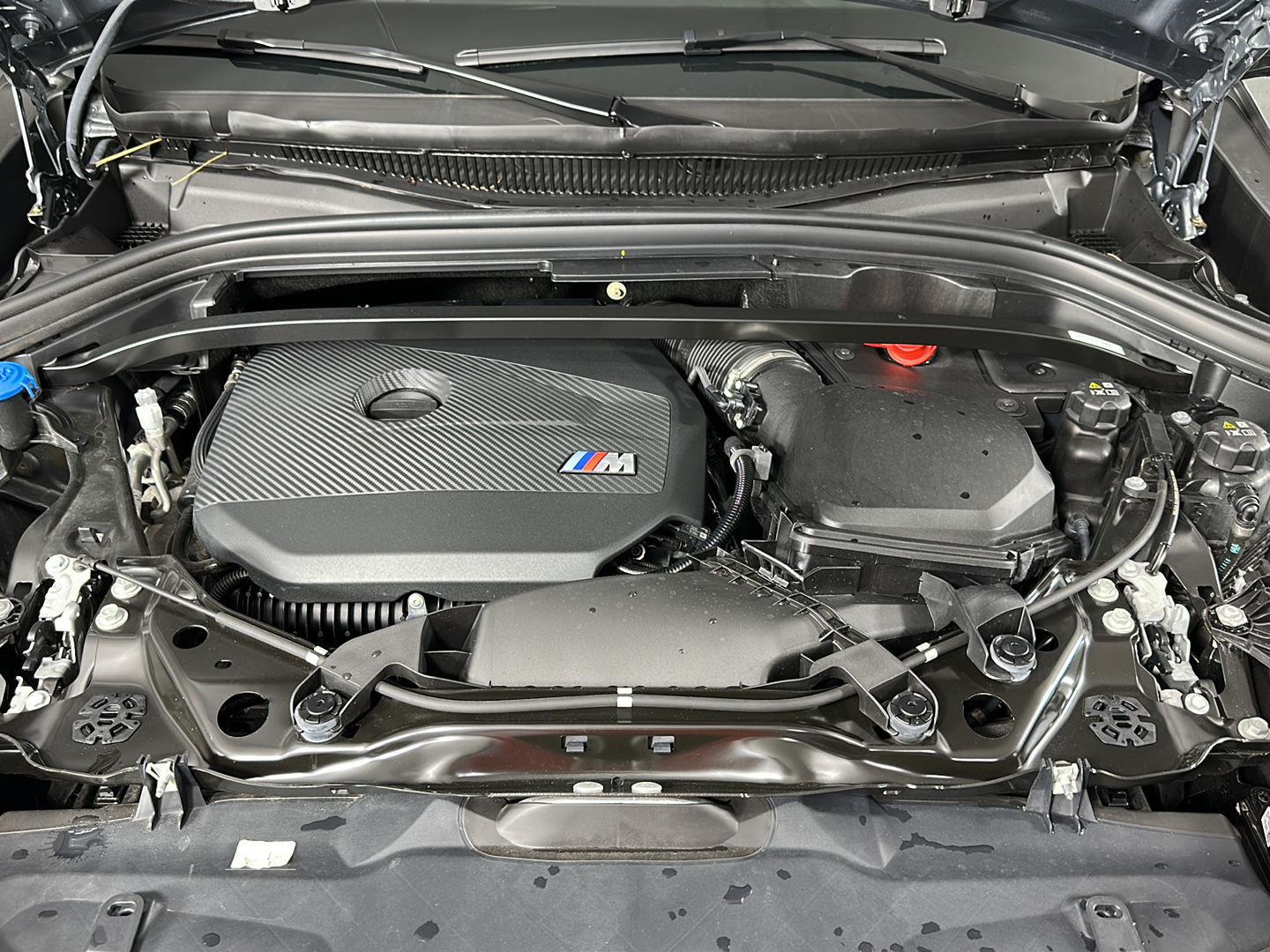 Certified Used 2025 Skyscraper Grey Metallic BMW M35i image 4