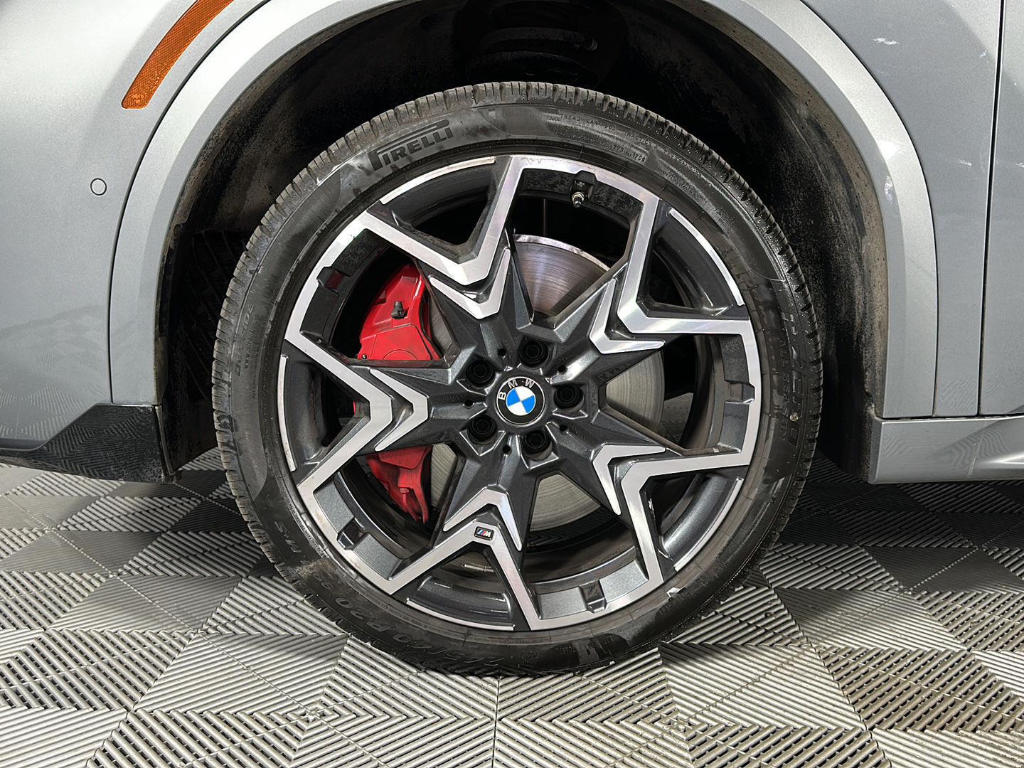 Certified Used 2025 Skyscraper Grey Metallic BMW M35i image 6
