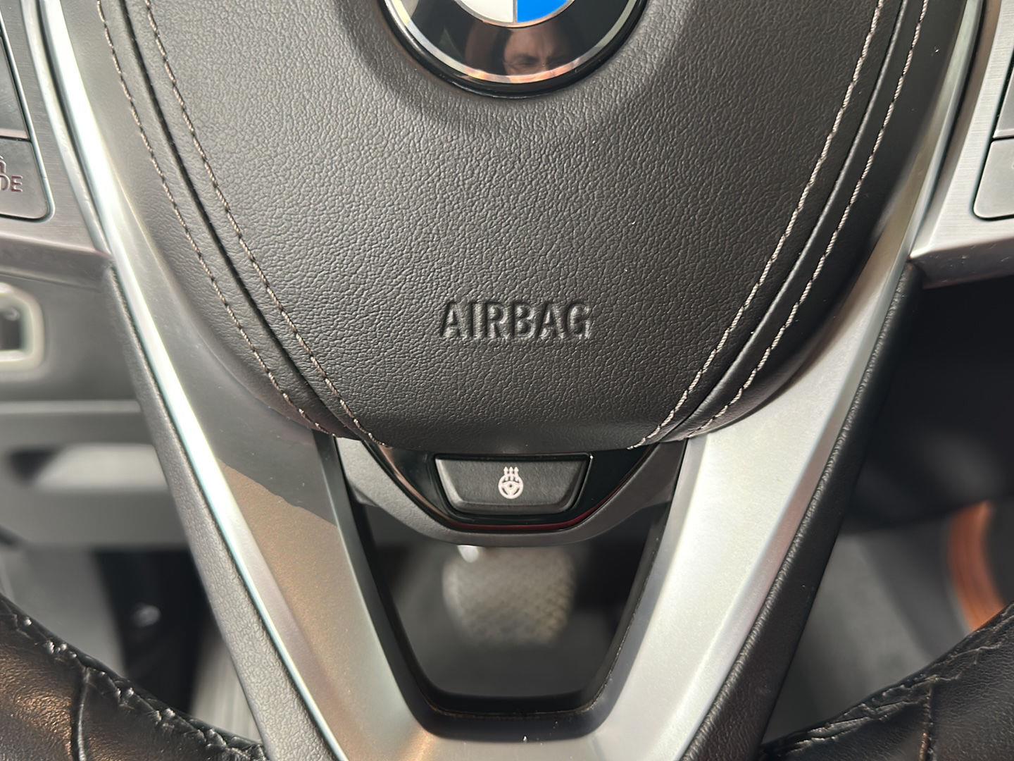 Used 2022 Dravit Grey Metallic BMW xDrive40i image 12