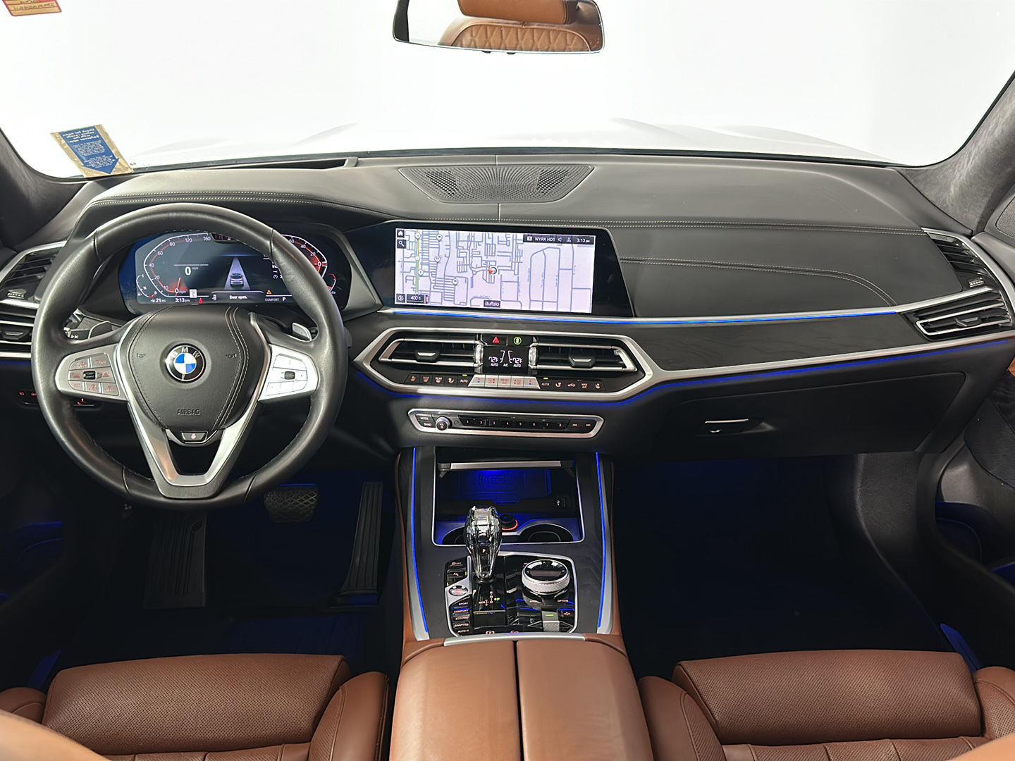 Used 2022 Dravit Grey Metallic BMW xDrive40i image 2