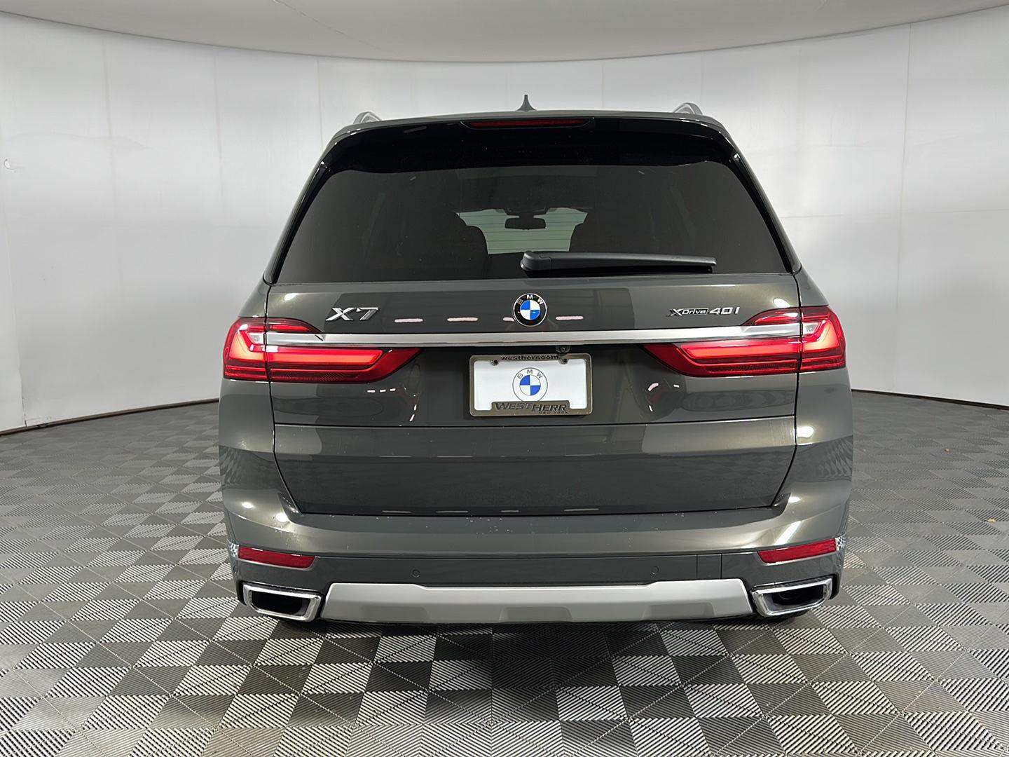 Used 2022 Dravit Grey Metallic BMW xDrive40i image 25