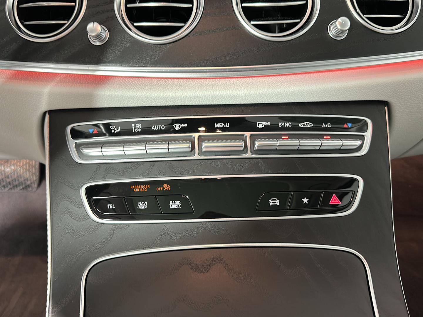 Used 2023 MANUFAKTUR Selenite Gray Magno Mercedes-Benz E 450 image 19