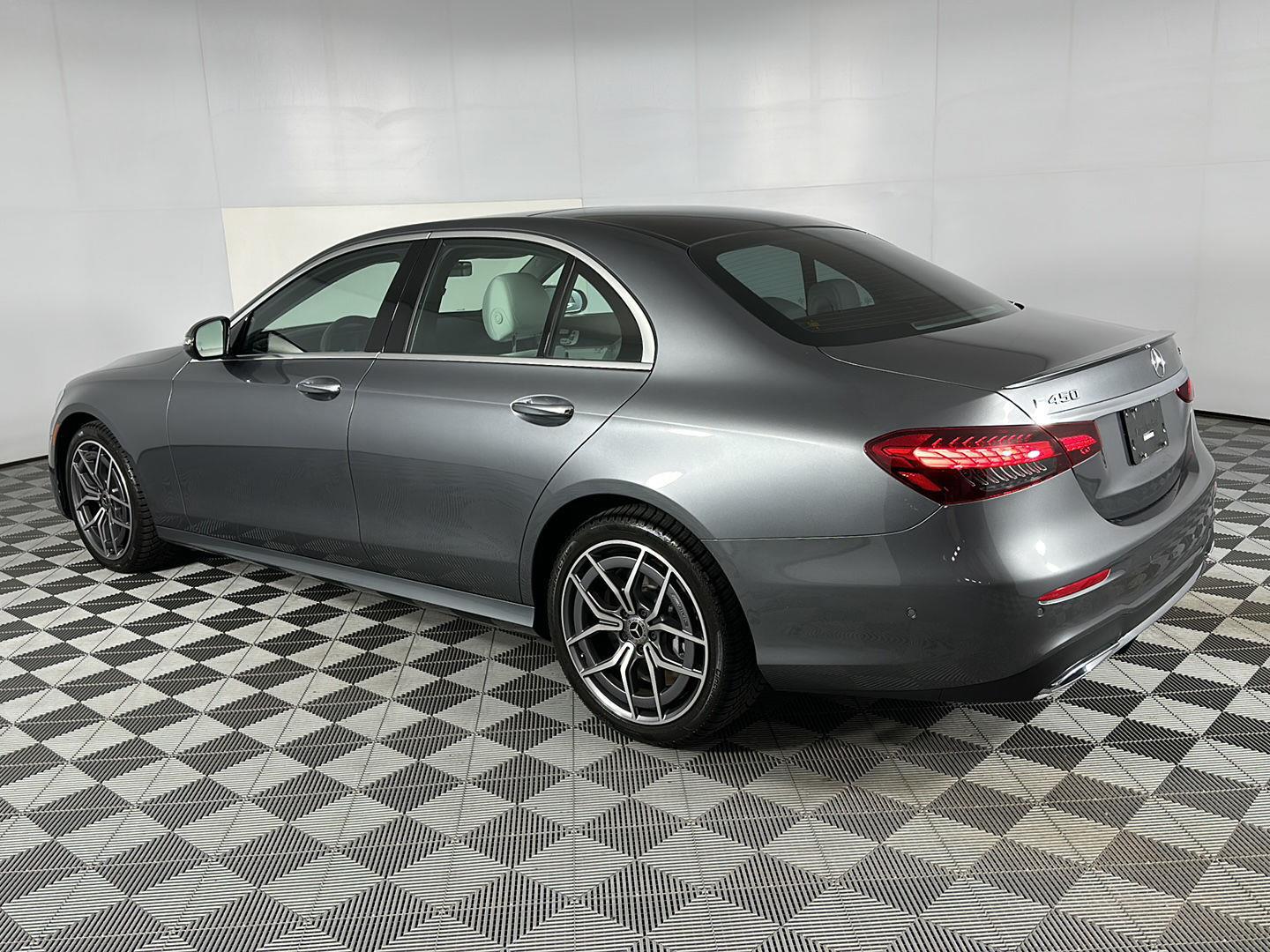 Used 2023 MANUFAKTUR Selenite Gray Magno Mercedes-Benz E 450 image 24