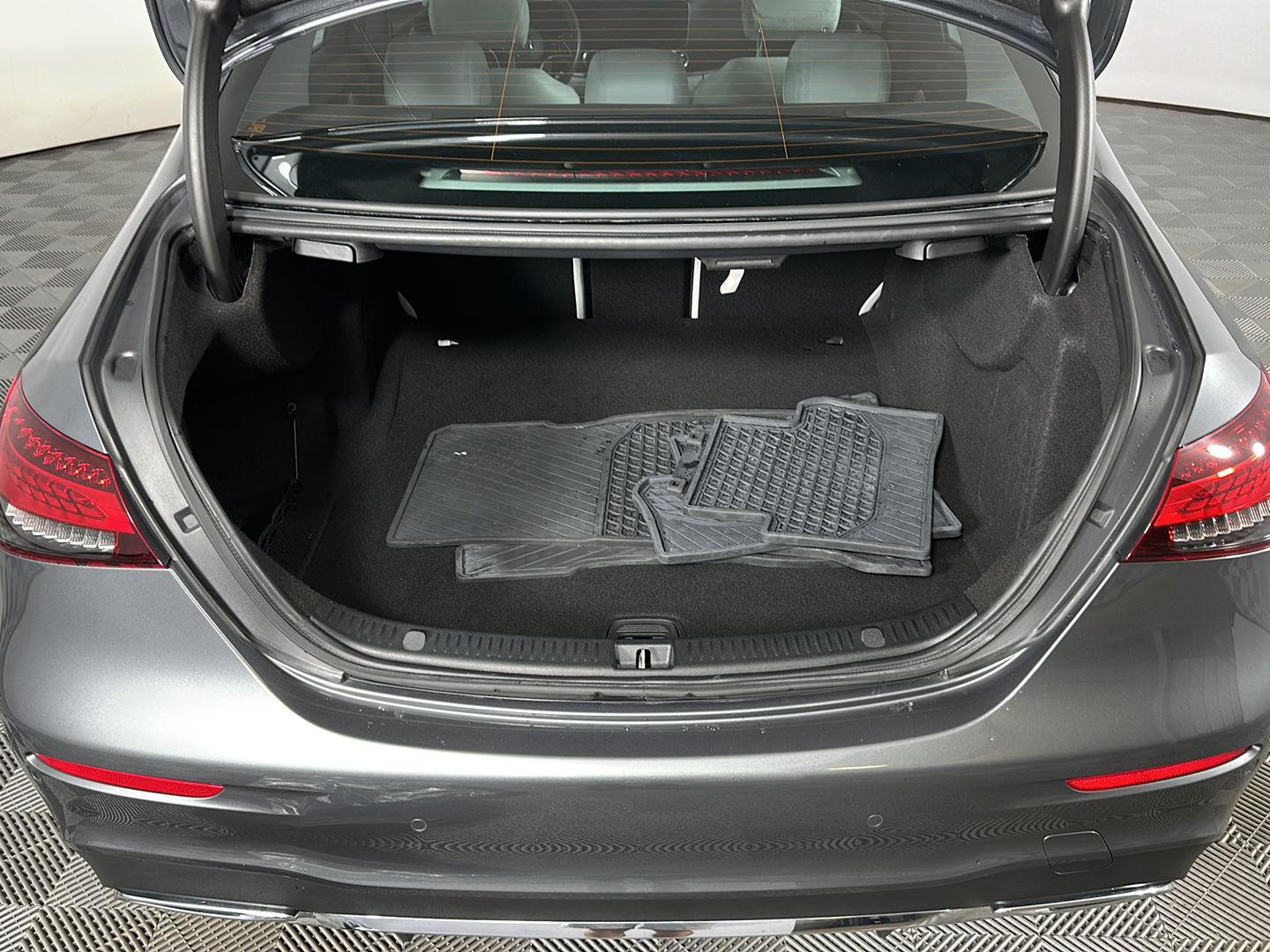 Used 2023 MANUFAKTUR Selenite Gray Magno Mercedes-Benz E 450 image 26