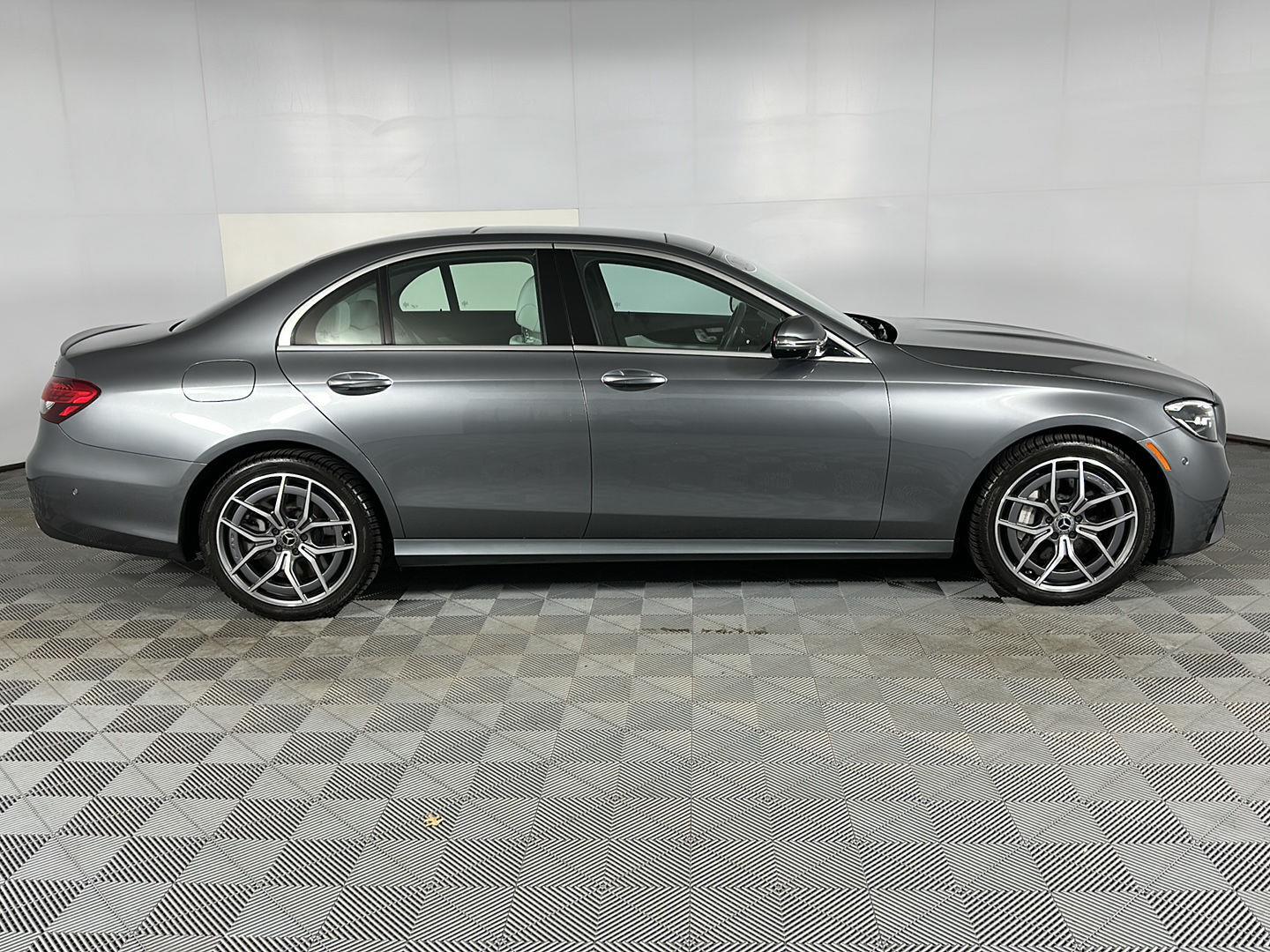 Used 2023 MANUFAKTUR Selenite Gray Magno Mercedes-Benz E 450 image 29