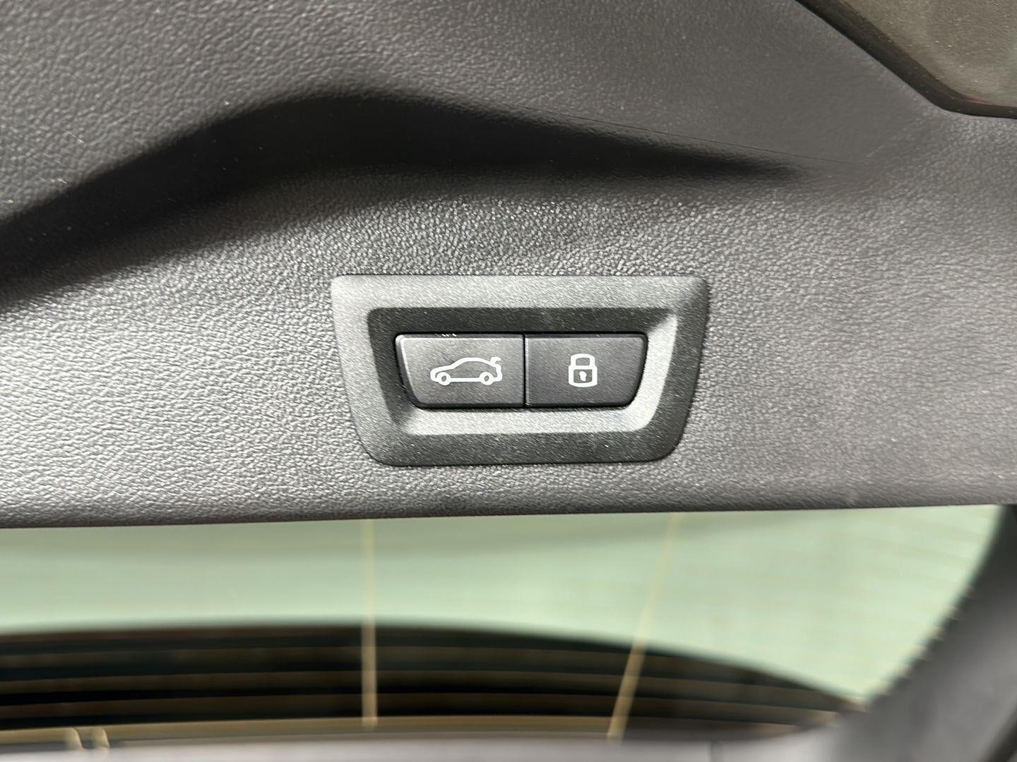 New 2026 Manhattan Green Metallic BMW xDrive50e image 16