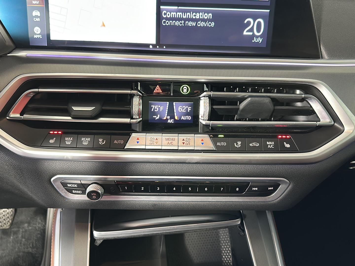 Certified Used 2023 Manhattan Green Metallic BMW xDrive40i image 19