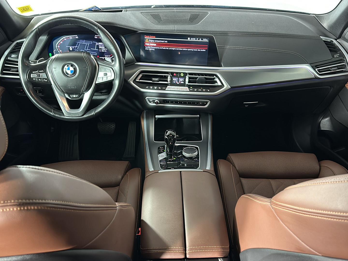 Certified Used 2023 Manhattan Green Metallic BMW xDrive40i image 2