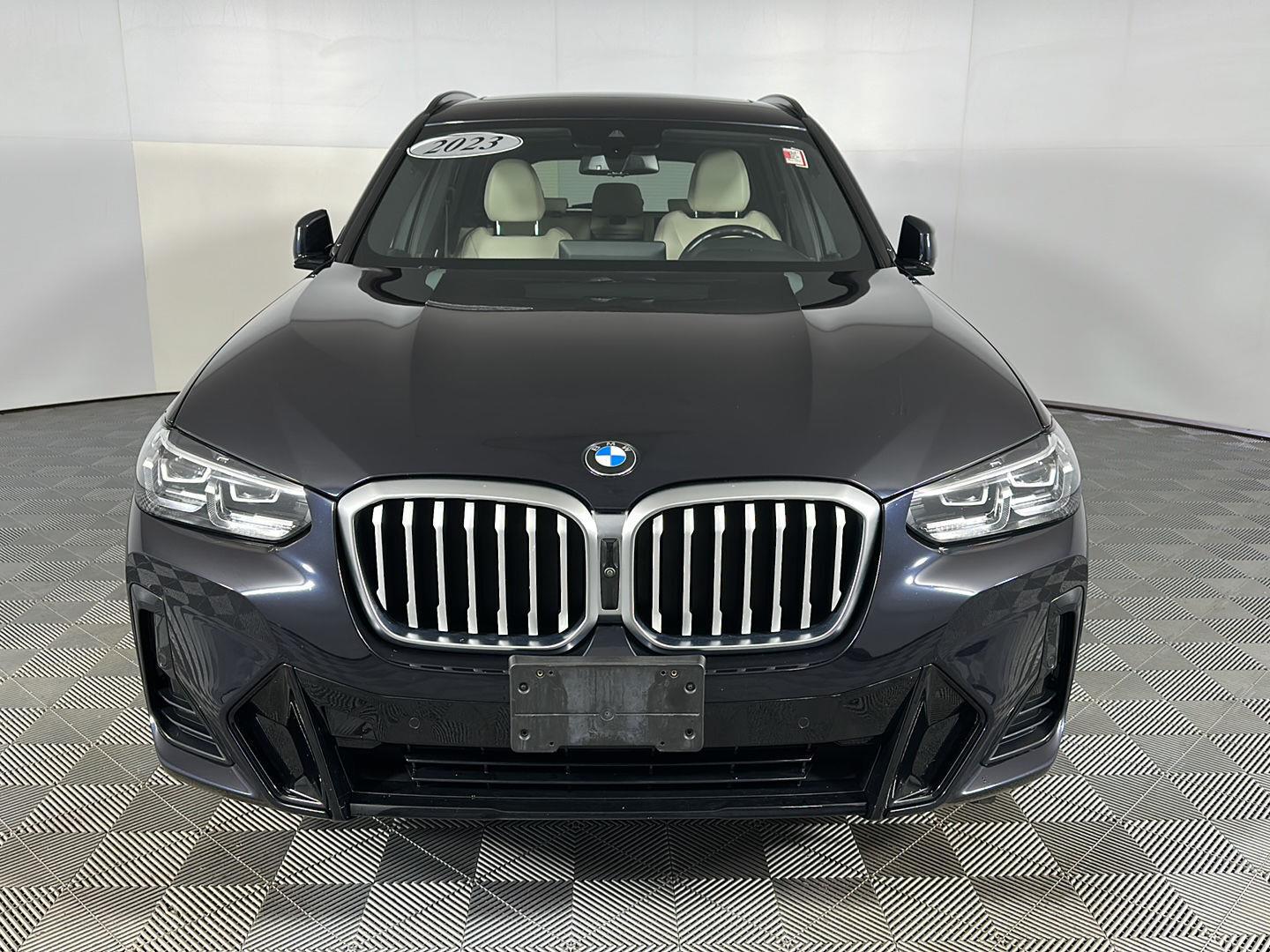 Certified Used 2023 Carbon Black Metallic BMW xDrive30i image 6