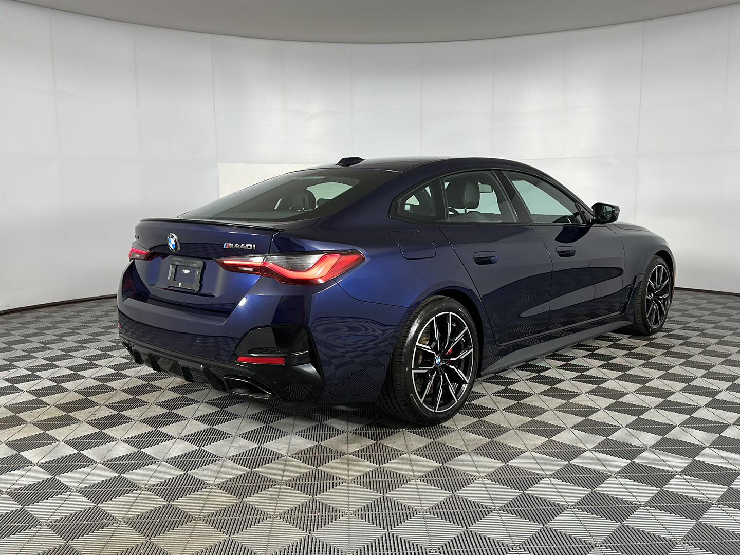 Used 2024 Tanzanite Blue II Metallic BMW M440i xDrive image 27