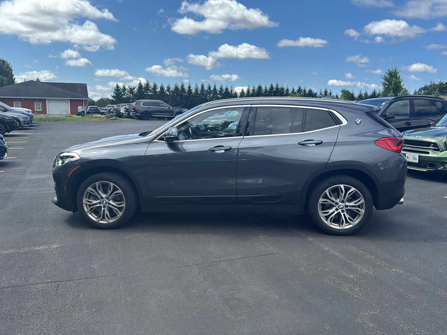 Used 2020 Mineral Gray Metallic BMW xDrive28i image 7