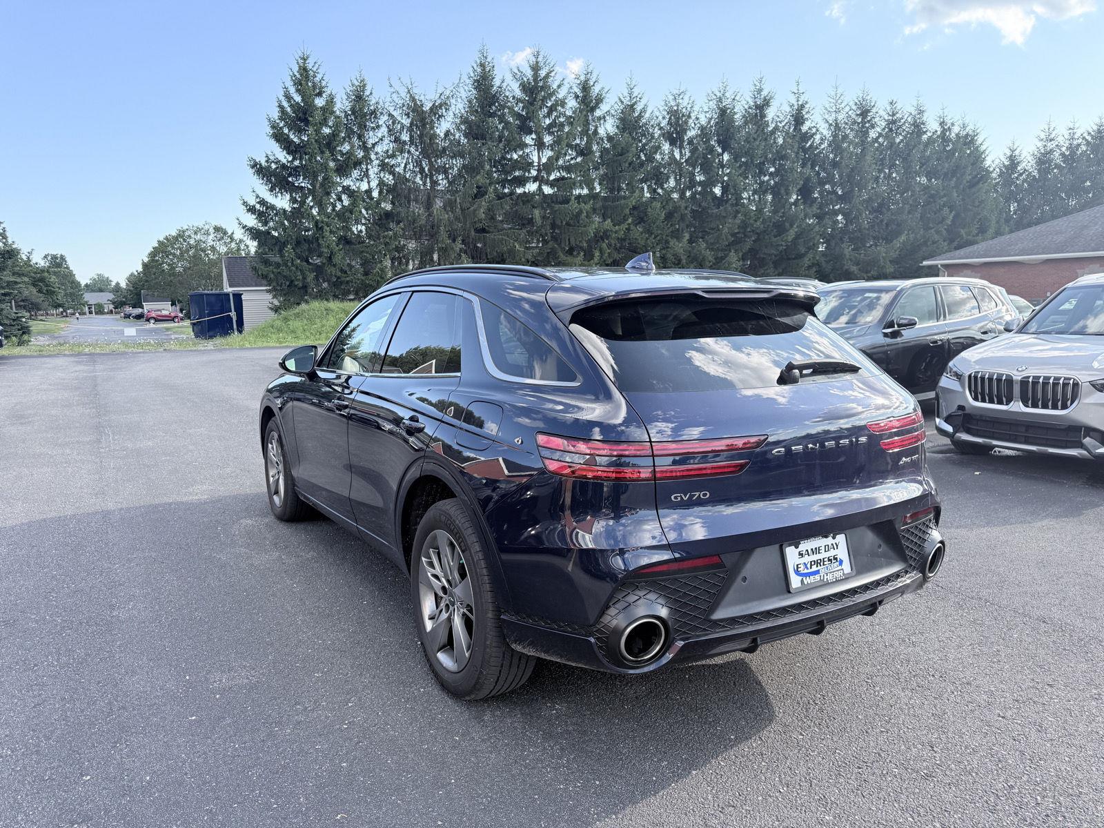 Used 2025 Capri Blue Genesis 3.5T Sport image 6