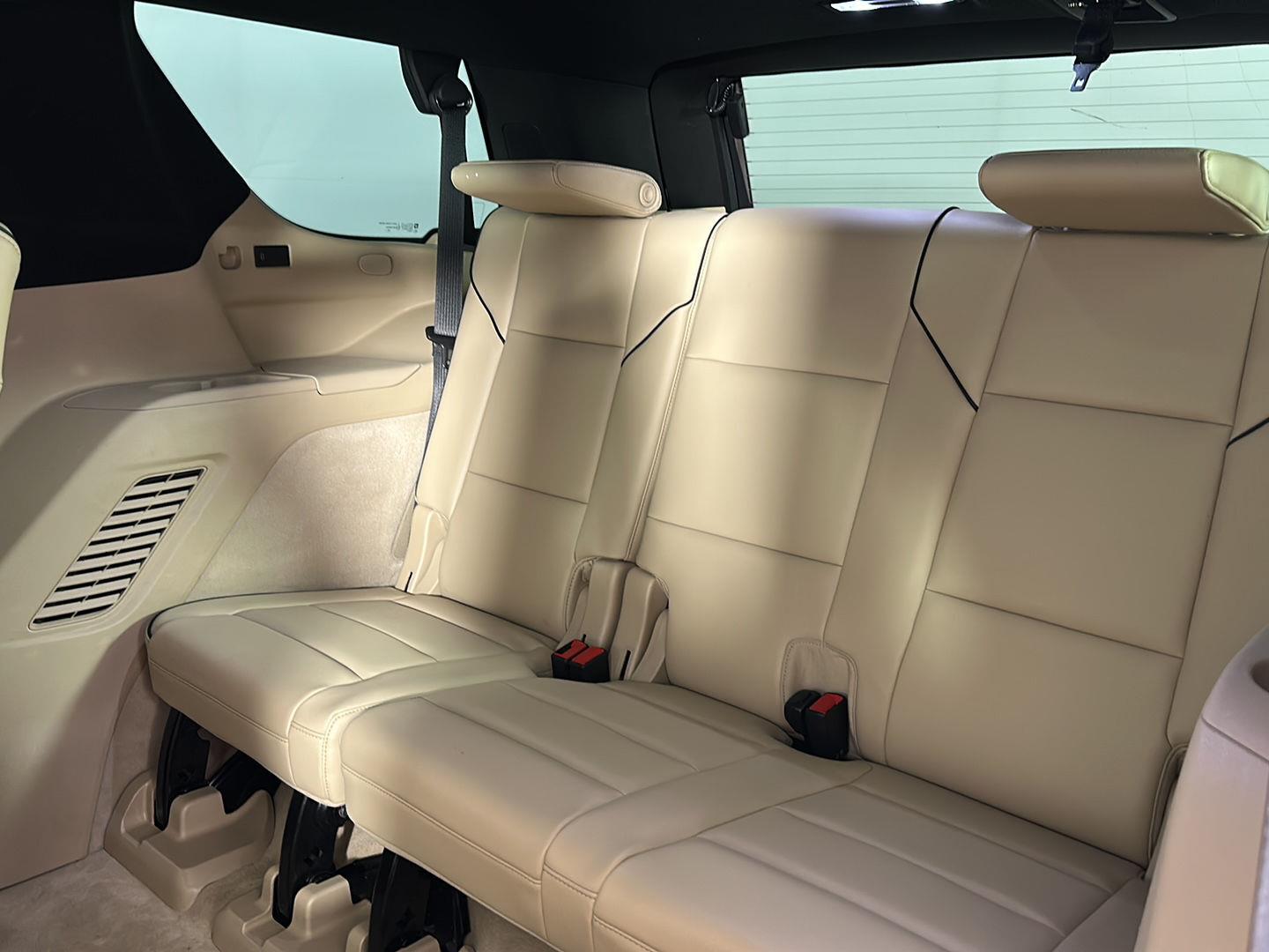 Used 2021 Sandstone Metallic Cadillac Premium Luxury image 29