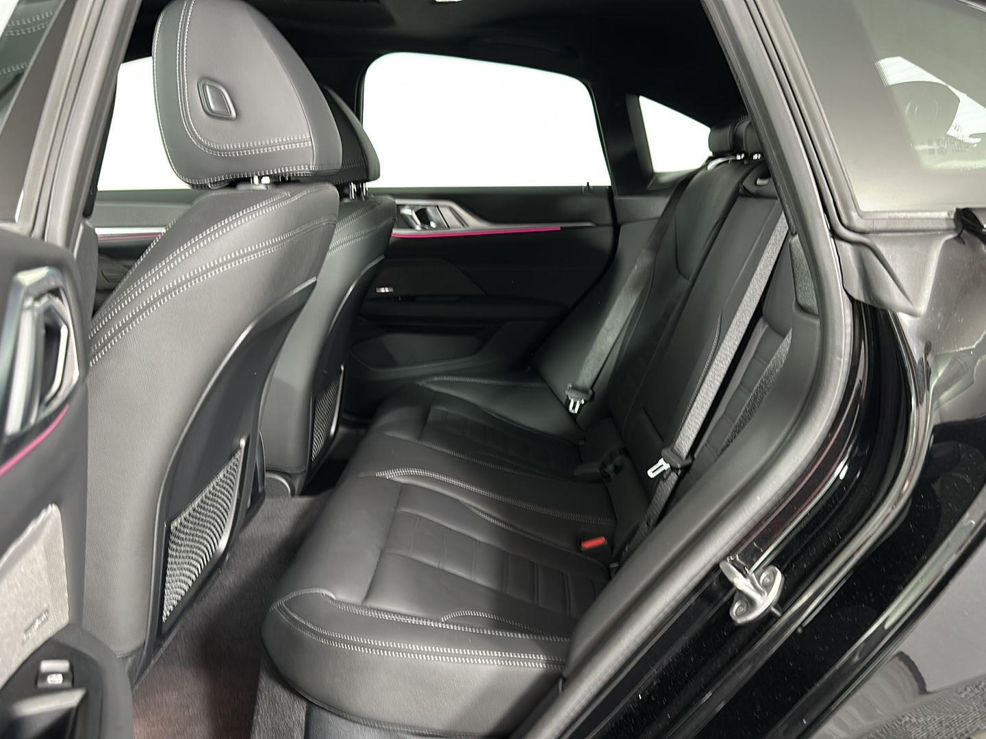 Used 2024 Black Sapphire Metallic BMW M440i xDrive image 22